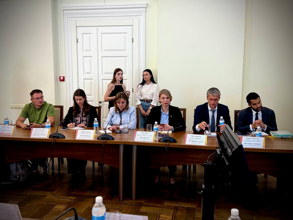 4562 image for slide