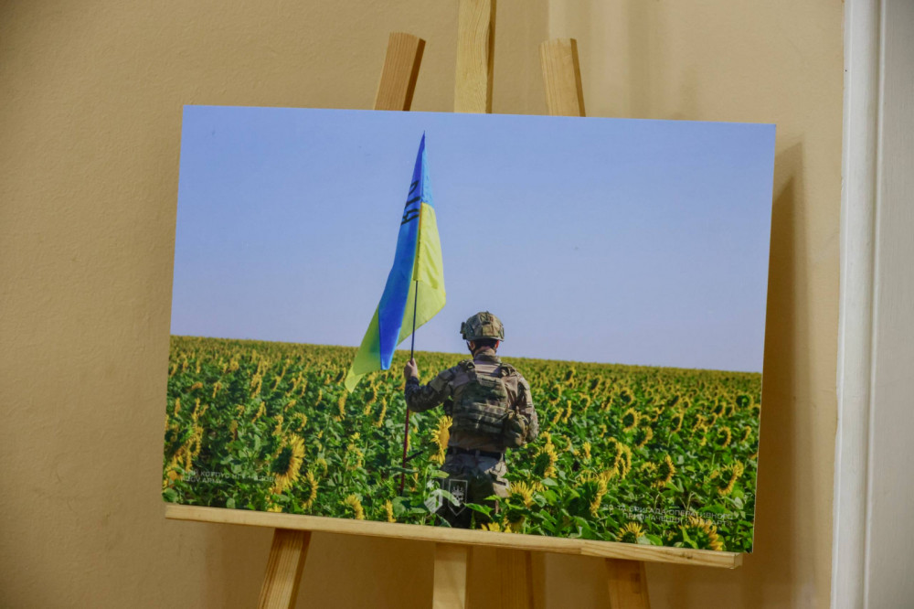 7327 image for slide